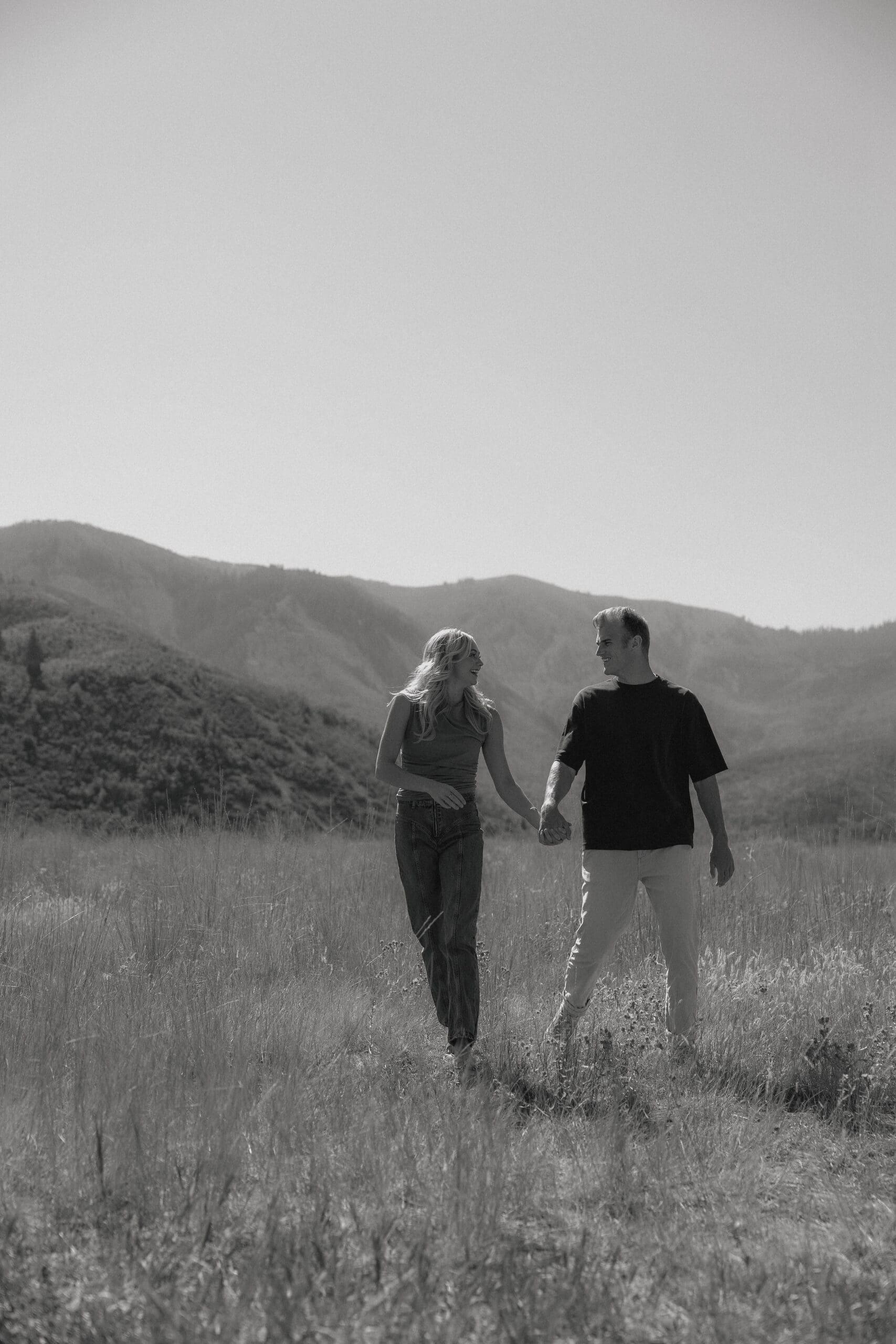 documentary style photos from a couples photoshoot in Utah